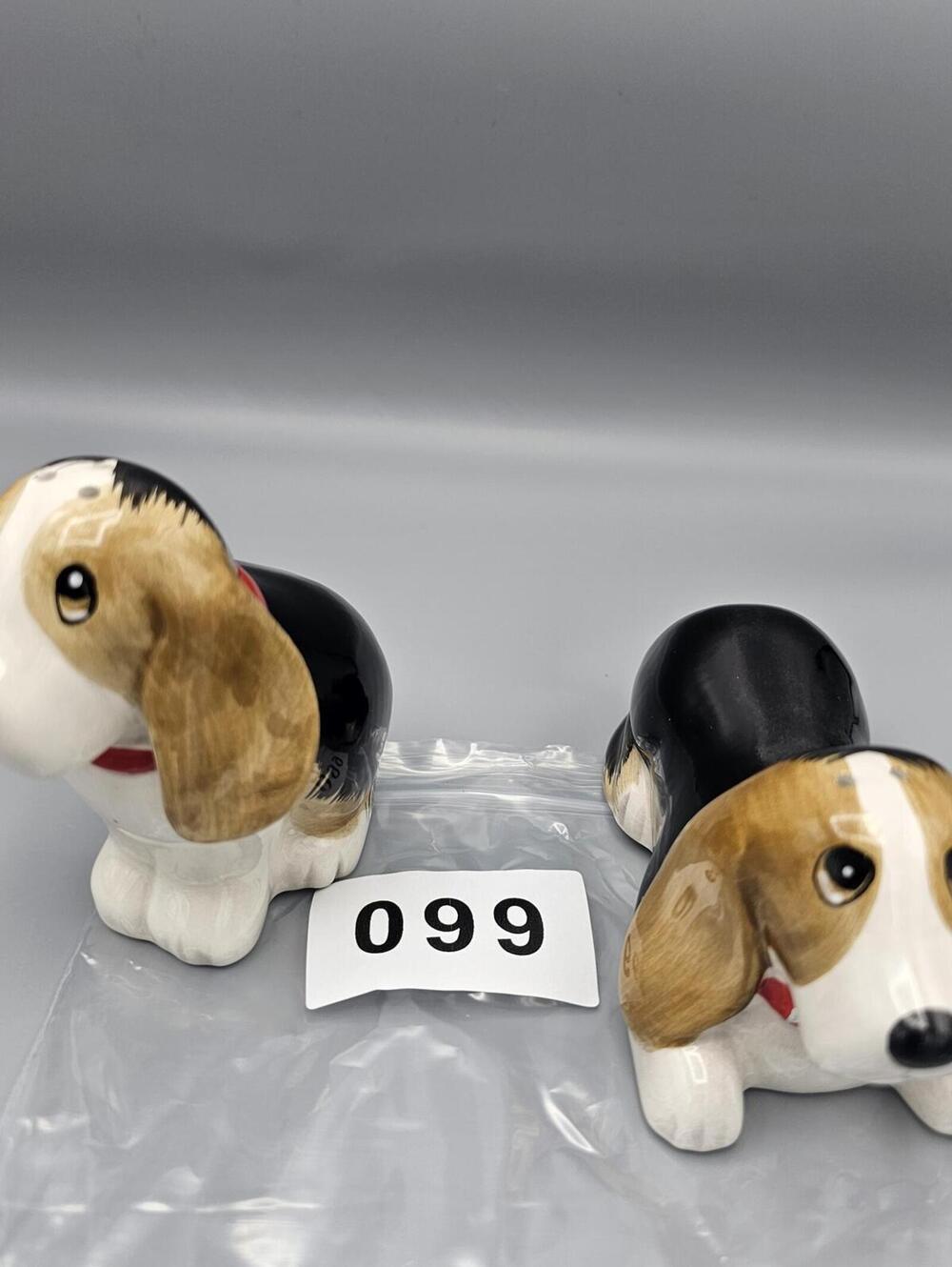 Ceramic Beagle Dog Salt and Pepper Shakers - Picture 6 of 6